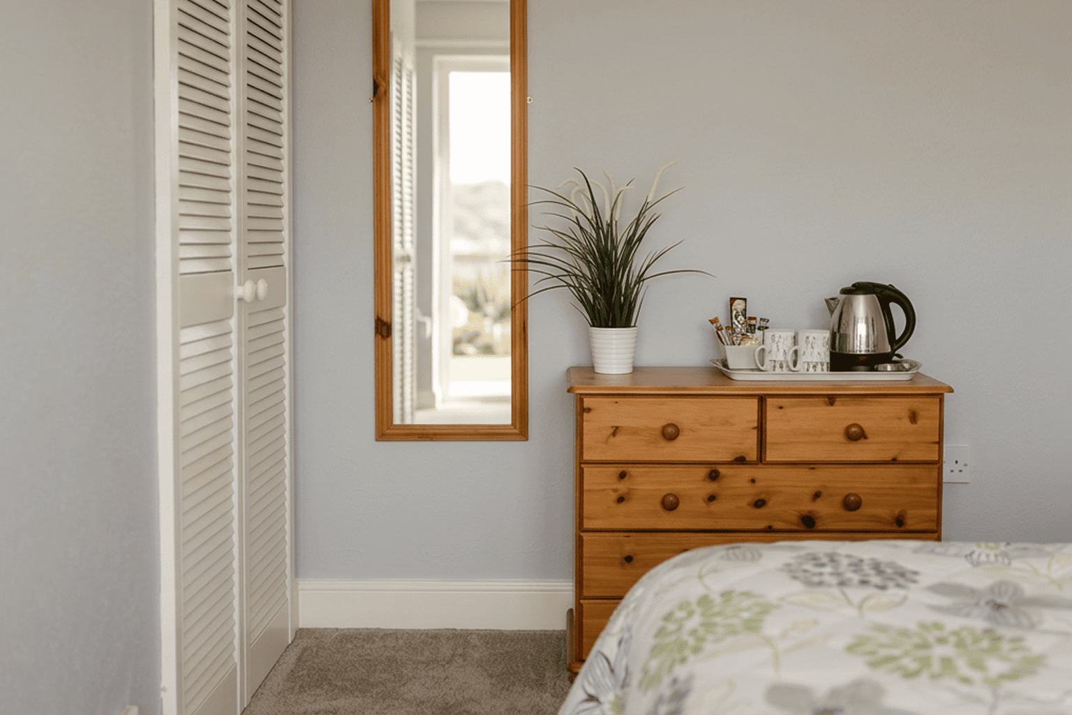 BL-Standard-Twin-Room-7 1536x1024